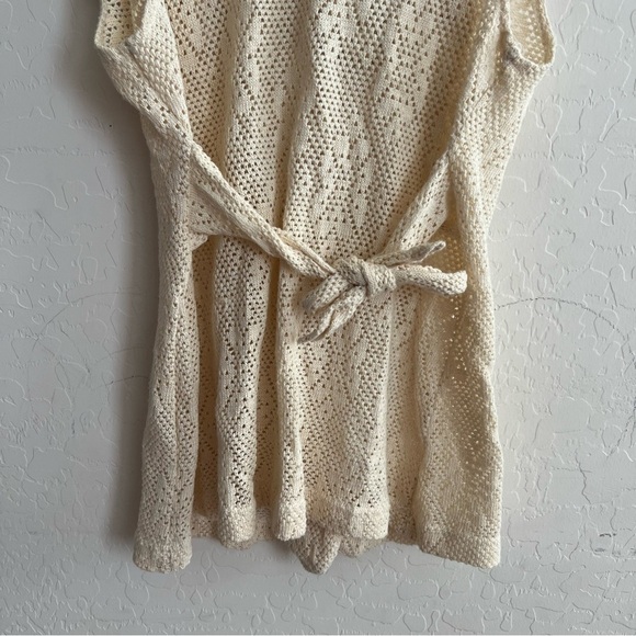 Vintage Cottagecore Lace Sleeveless Button Down - Picture 8 of 8